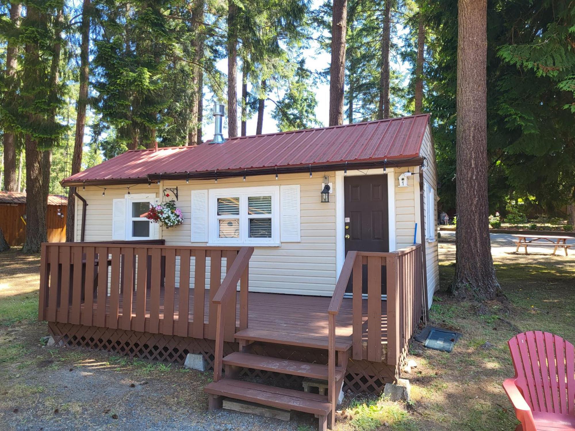 Riverbend Cottage & Rv Resort Parksville Exteriör bild