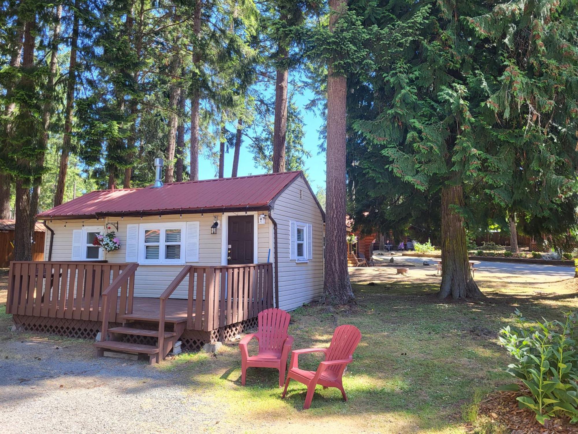 Riverbend Cottage & Rv Resort Parksville Exteriör bild